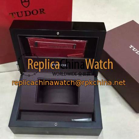 Replica Tudor Box Set